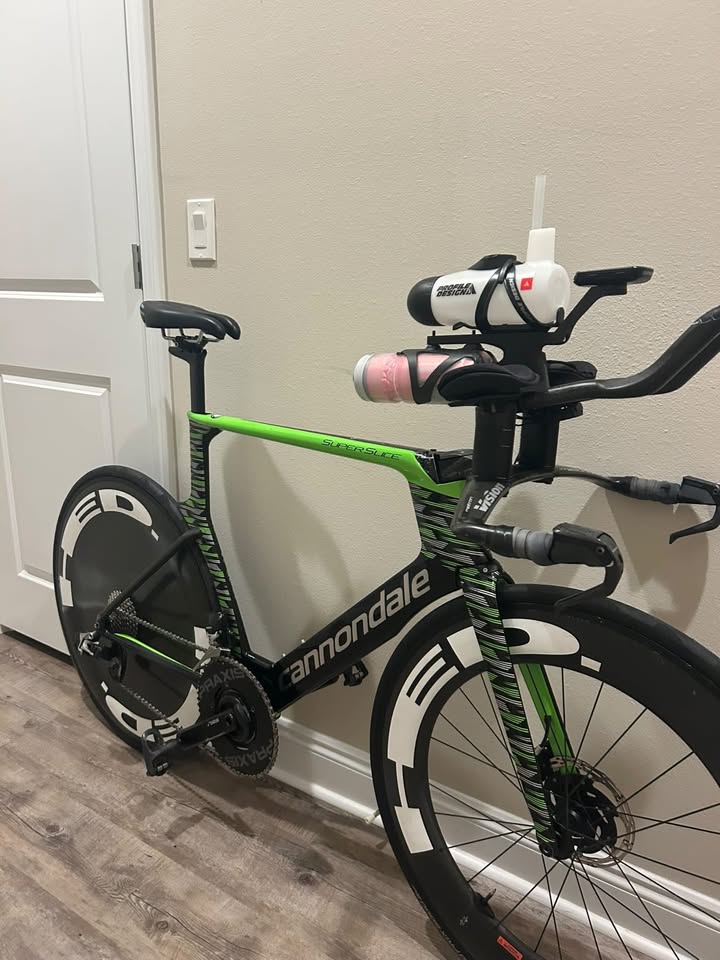 BTA Bottle Mount CNC Aluminium & Kevlar Polymer – Adjustable Garmin & Wahoo Mount